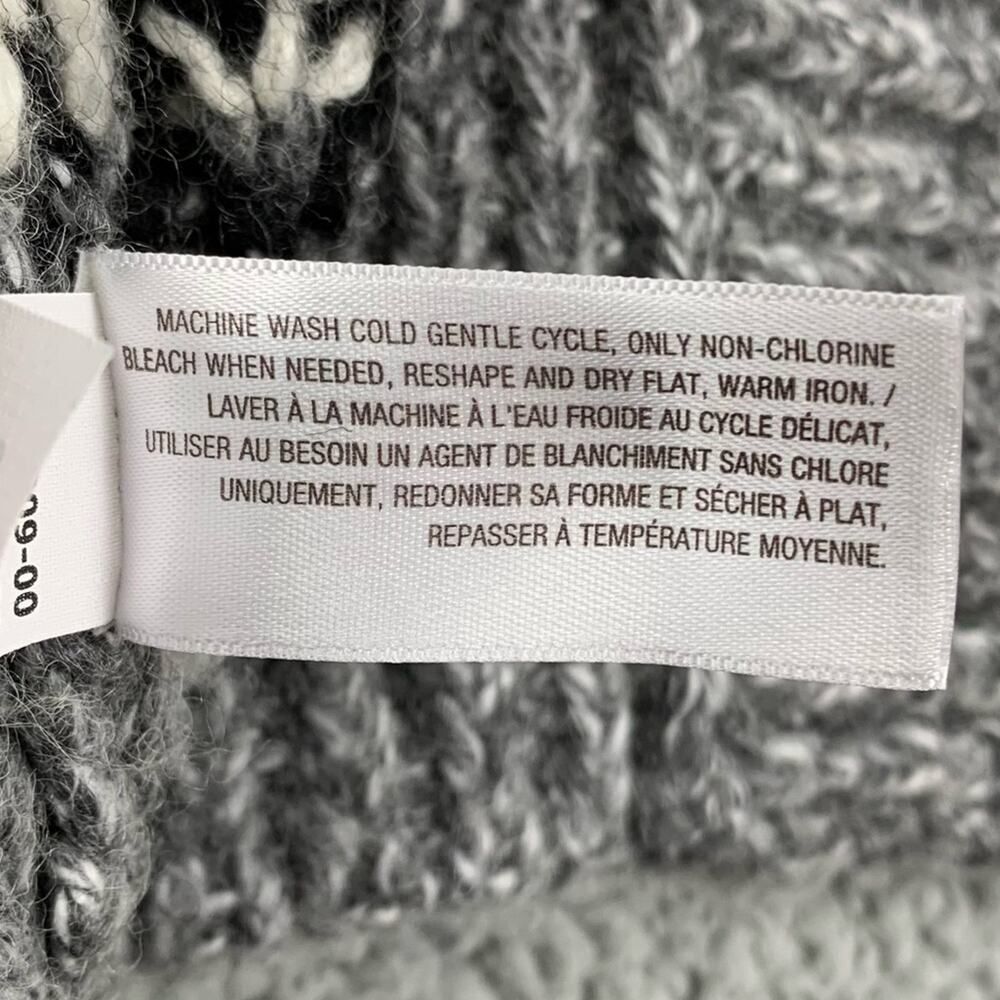 Old Navy Women's Knit Wool Blend Short Sleeve Chunky Cardigan  -  Size:  M - Picture 15 of 16